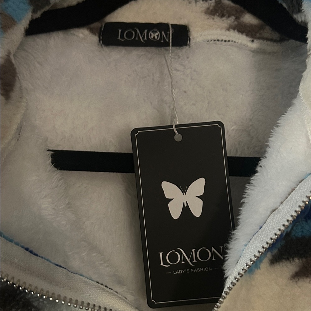 Geometric Patterned Fleece Vest - Picture 2 of 3
